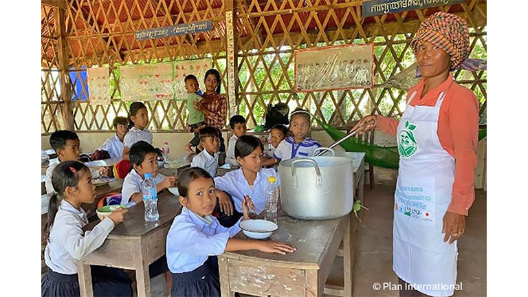 The scene of school meals 1