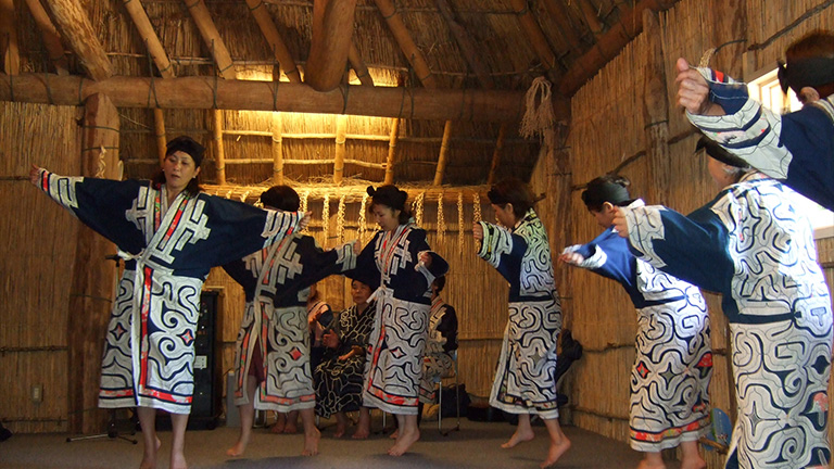 アイヌ文化発祥伝説が残る北海道・平取町（沙流山林）